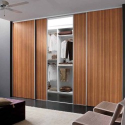 Встроенный шкаф-купе цвета Вишня